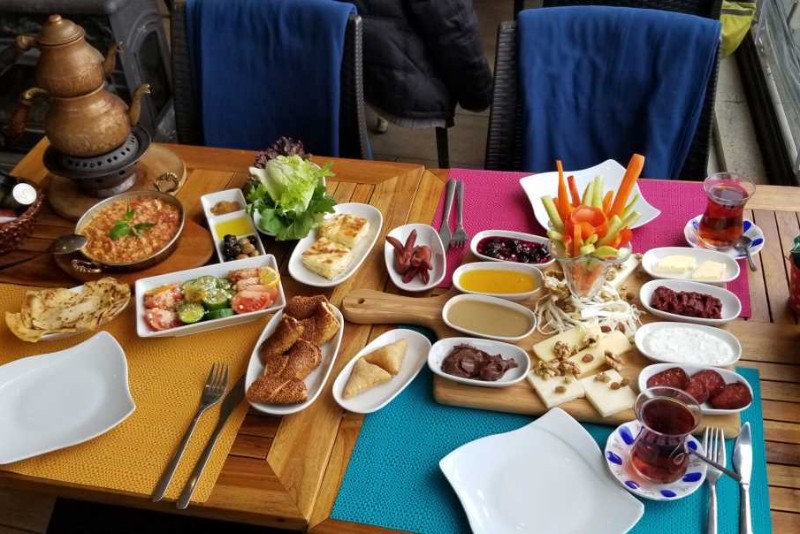 Klasik Kahvaltı Tabağı