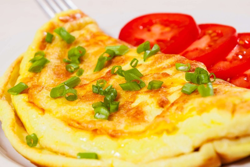 Beyaz Peynirli veya Kaşarlı Omlet